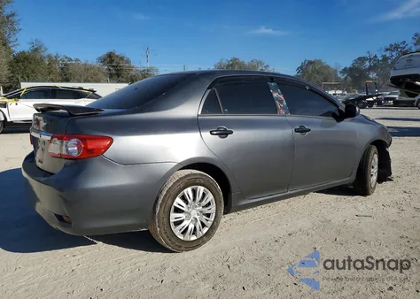 2013 Toyota Corolla Base z USA, uszkodzony, nr VIN 5YFBU4EE4DP194925